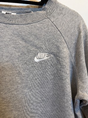 Nike essentials crew neck sweatshirt in grey 2