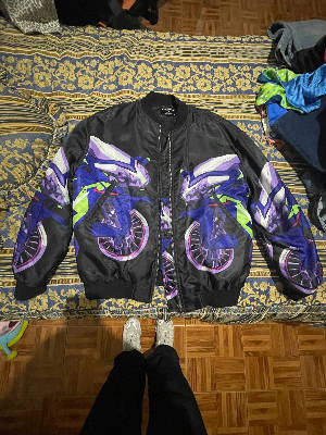Size xs but very oversized  1