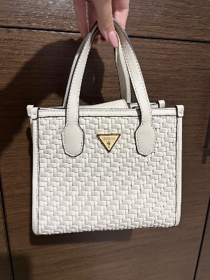 Τσάντα Guess 2