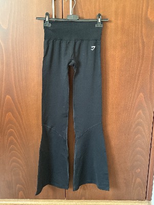 Everyday Seamless Flared Leggings  2