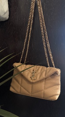 YSL Nude Καπιτονέ Τσάντα με Χρυσές Λεπτομέρειε 2