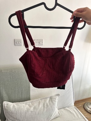 Burgundy crop top L