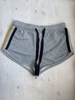 grey shorts 2