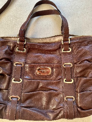 Authentic Michael Kors leather bag 2