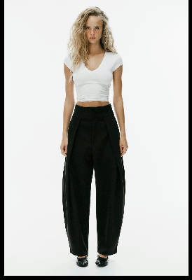 Pleated black trousers  1