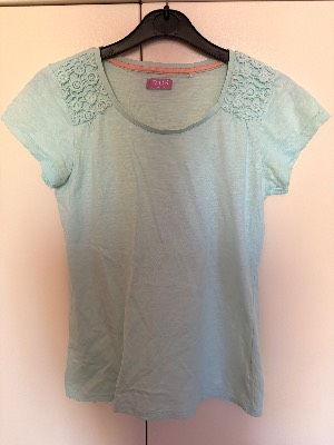 Blue tshirt