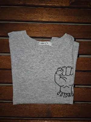 Grey T-shirt, Pink woman, Small