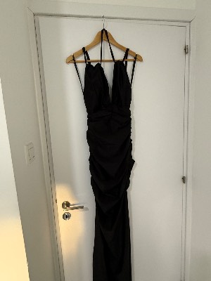 Theom design , dress 1