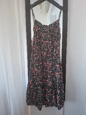 Black dress with red flowers 2