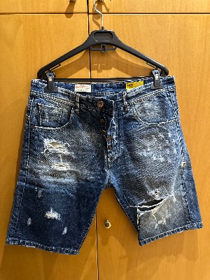 Cosi Jeans distressed denim bermuda shorts 1