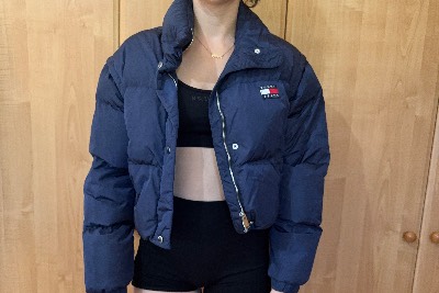 Tommy Jeans Navy Cropped Puffer Jacket – Size S 2