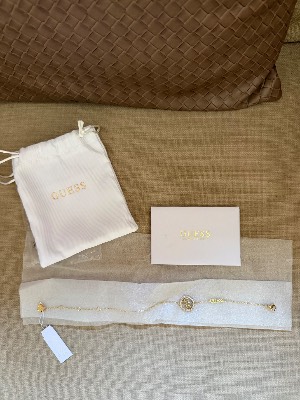 GUESS Women’s Gold Bracelet Jewel – New with Tags – Original 1